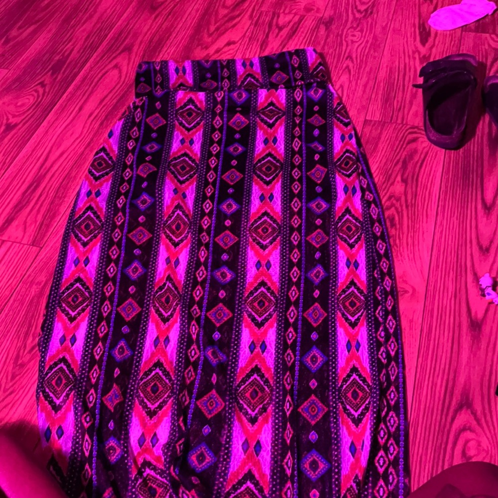 Diamond shaped long skirt